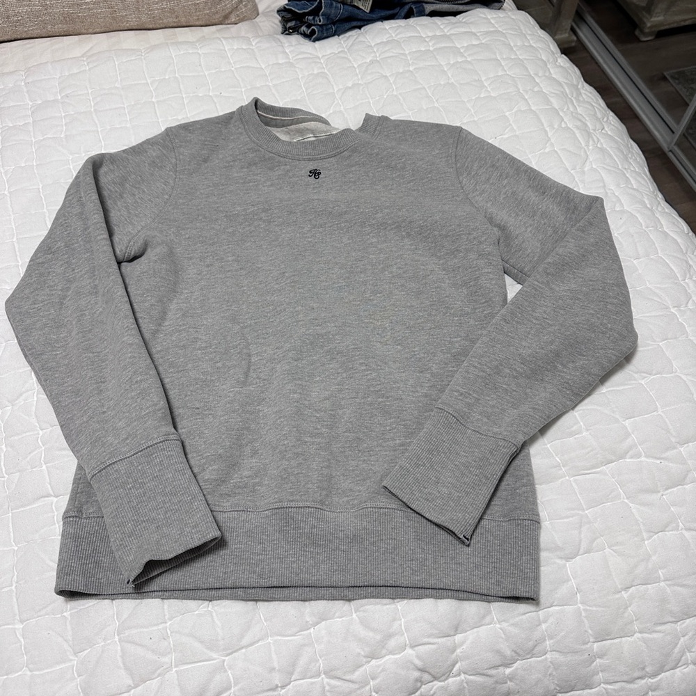 Women's Gray Crew Neck Sweatshirt